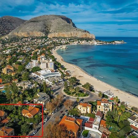 Mondello Beach Luxury Apartments Палермо Экстерьер фото